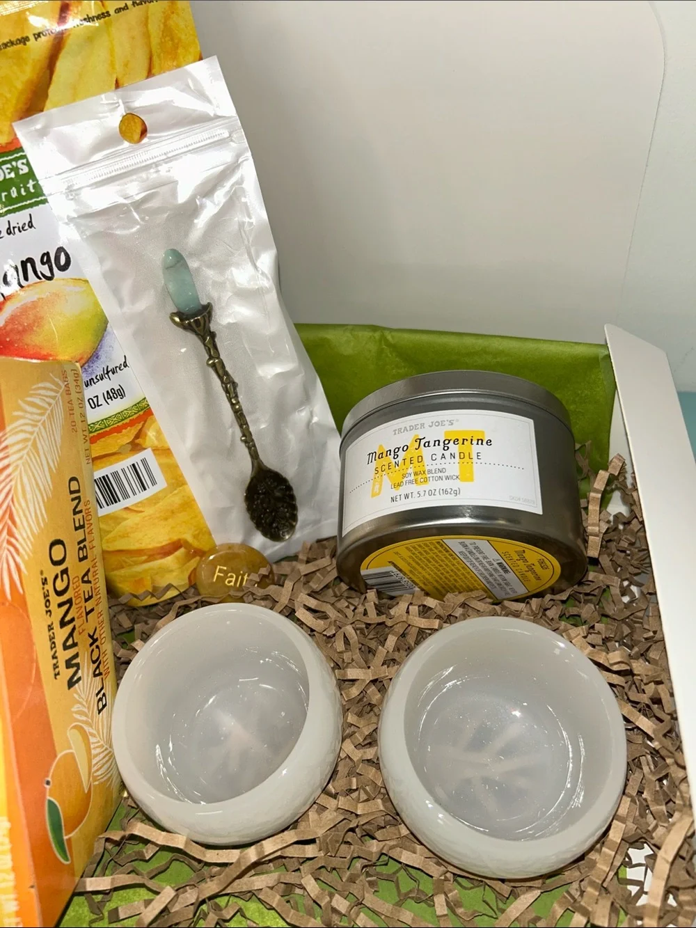 Everything Mango Box with Calcite Stone Tea Cups & Green Chalcedony Spoon NIB